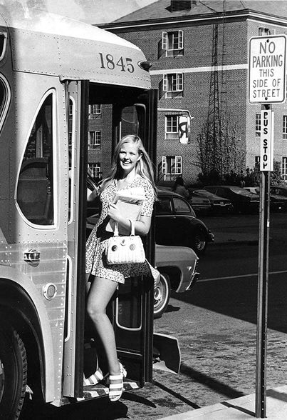 DeKalb's Huskie Bus Line transportation system was born (1971)