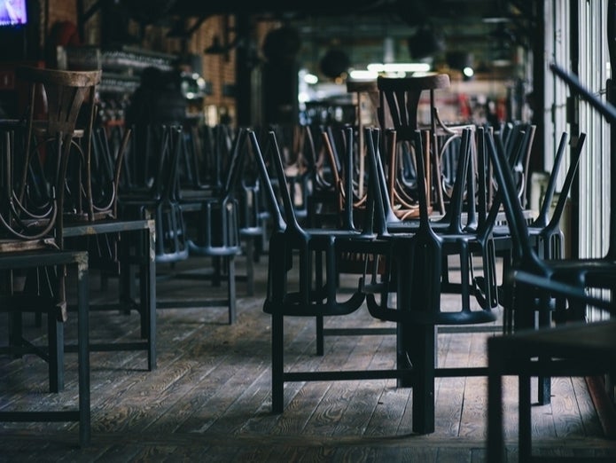 Illinois Restaurant Association To Vote On Indoor Dining Ban Suit