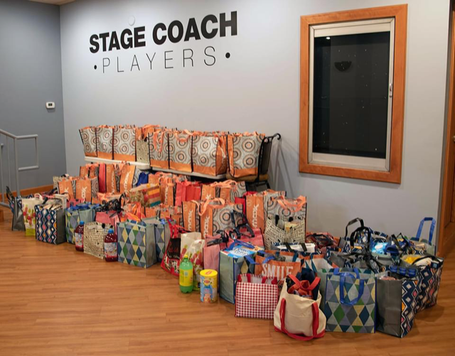 STAGE COACH PLAYERS PROVIDES 114 THANKSGIVING DINNERS TO LOCAL FAMILIES