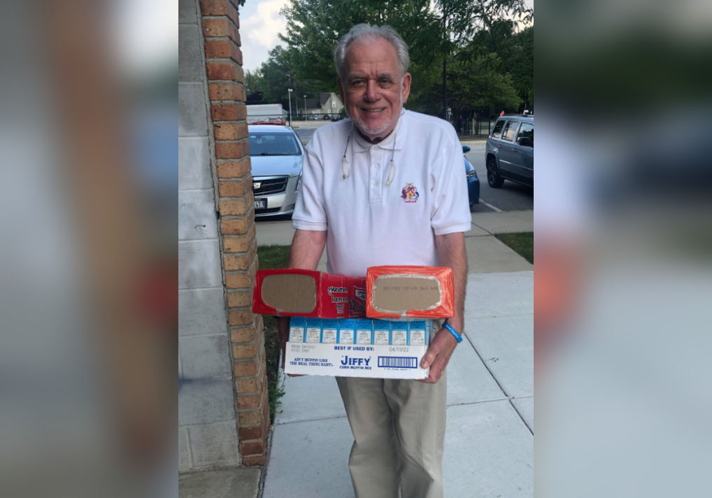 Stage Coach Players To Collect Fresh Food For NIU Husky Food Pantry