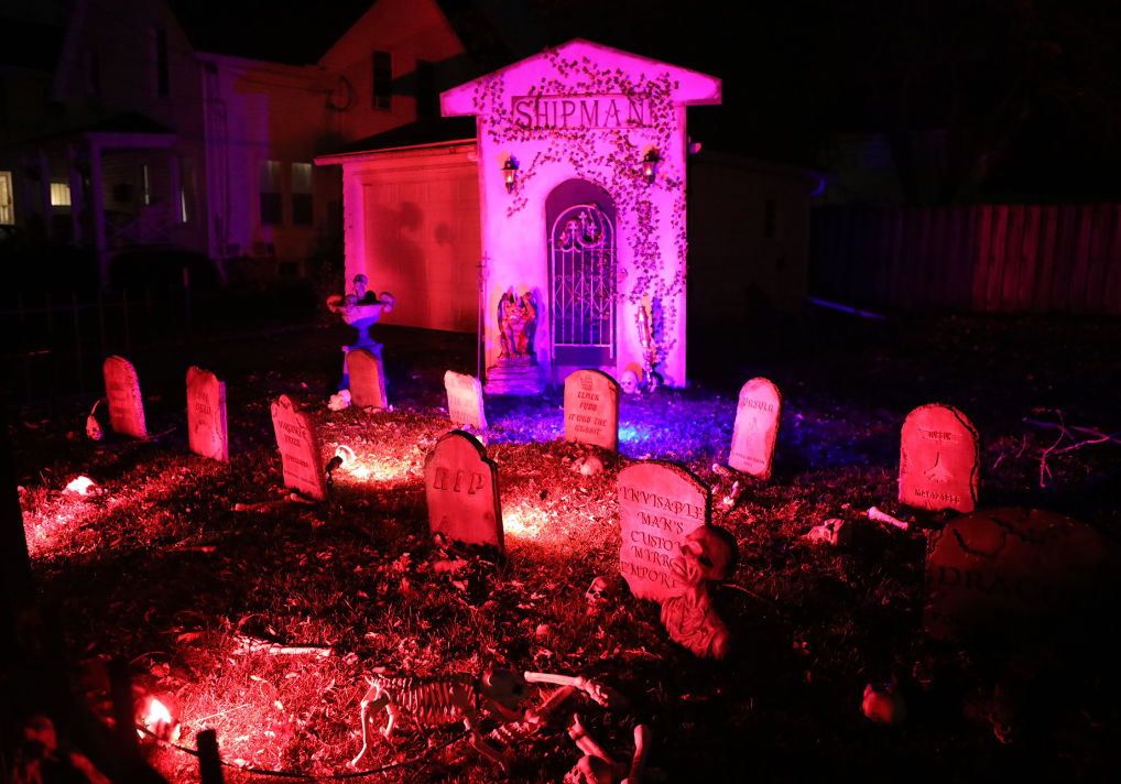 Halloween House Decorating Contest - 10/20/21